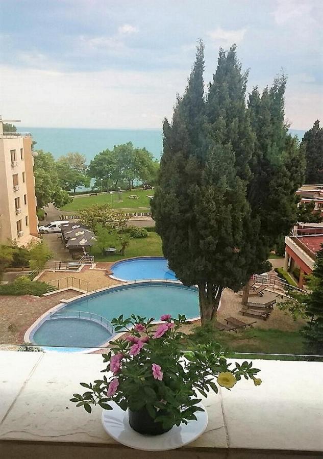 Sea View & Beach Apartment Несебър Екстериор снимка