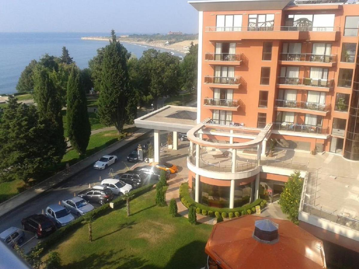 Sea View & Beach Apartment Несебър Екстериор снимка