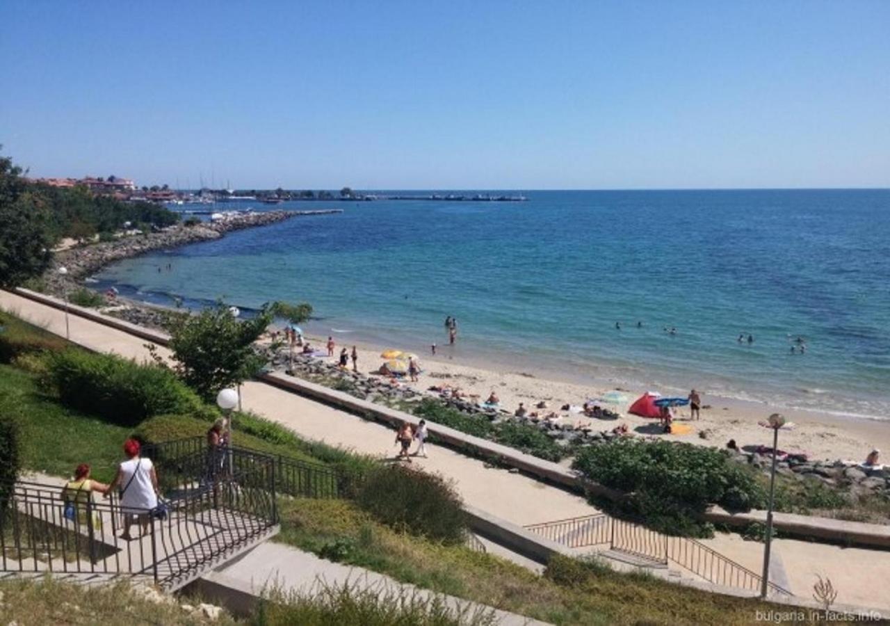 Sea View & Beach Apartment Несебър Екстериор снимка